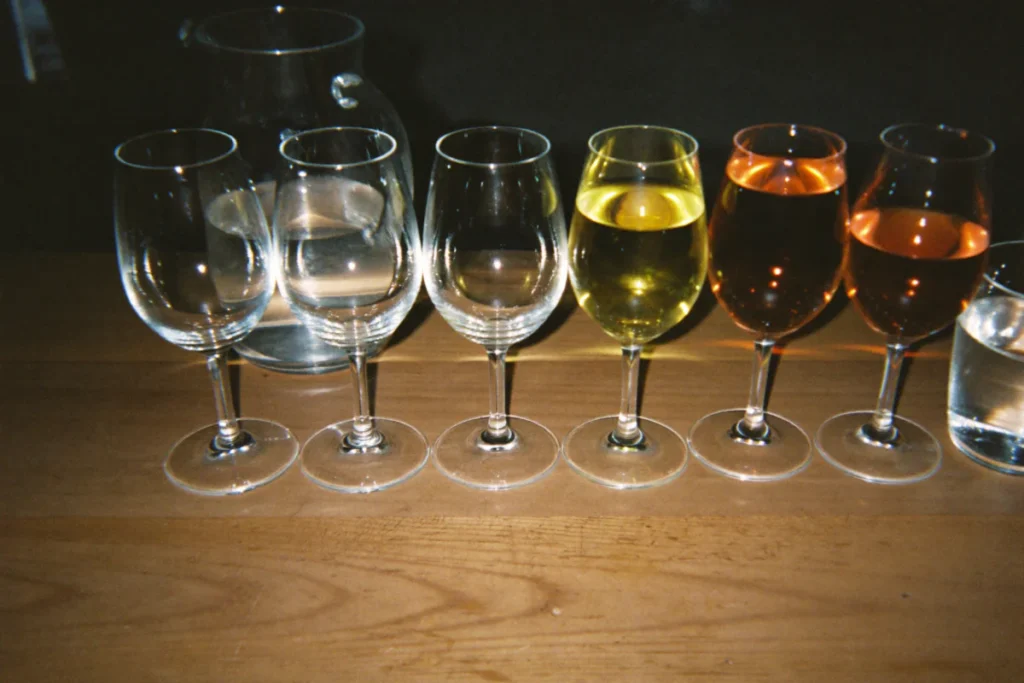 Verres de dégustation de spiritueux, du plus clair au plus ambré